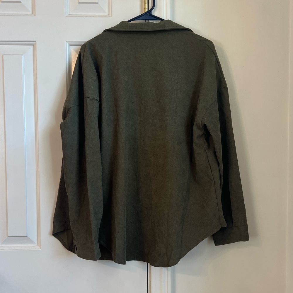 Green Shacket - Picture 5 of 5